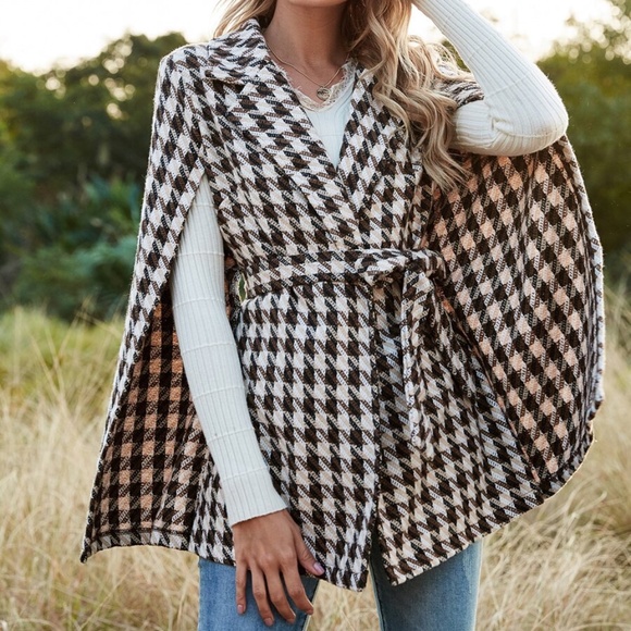 BellanBlue Black and White Houndstooth Cape - Picture 14 of 15